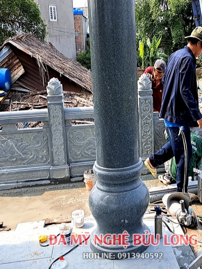 Trụ Hàng Rào Bia Mộ