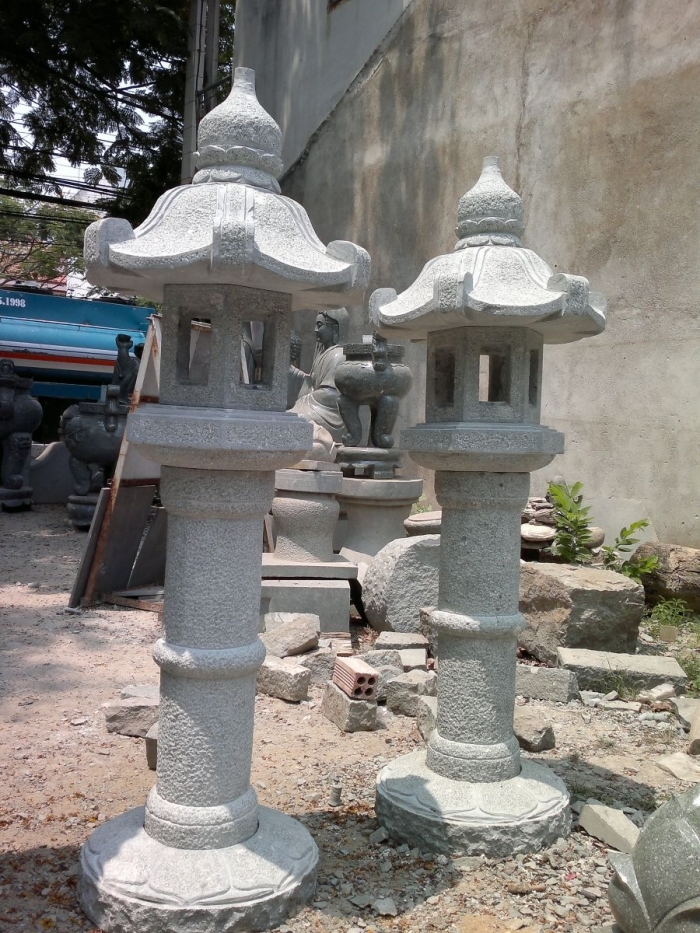 Đèn đá 12